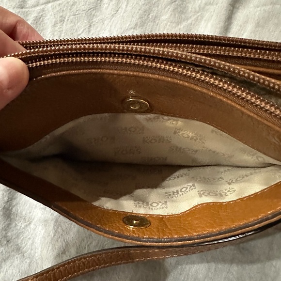 Michael Kors Crossbody - Picture 7 of 10